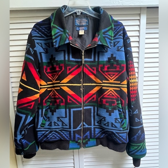 Pendleton Jackets & Blazers - Vintage Aztec Print PENDLETON Women’s Sz L Wool Bomber Jacket Rare